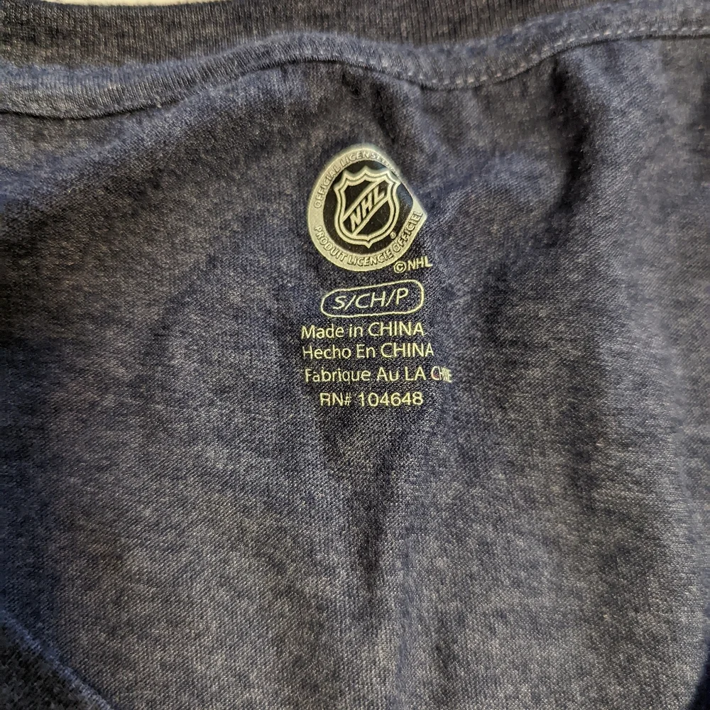 Women's S Buffalo Sabres shirt - Picture 2 of 4